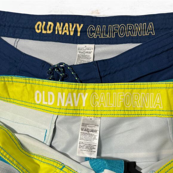 Mens Old Navy Swim Trunks Board Shorts Lot of 2 Size 34 - Picture 3 of 4